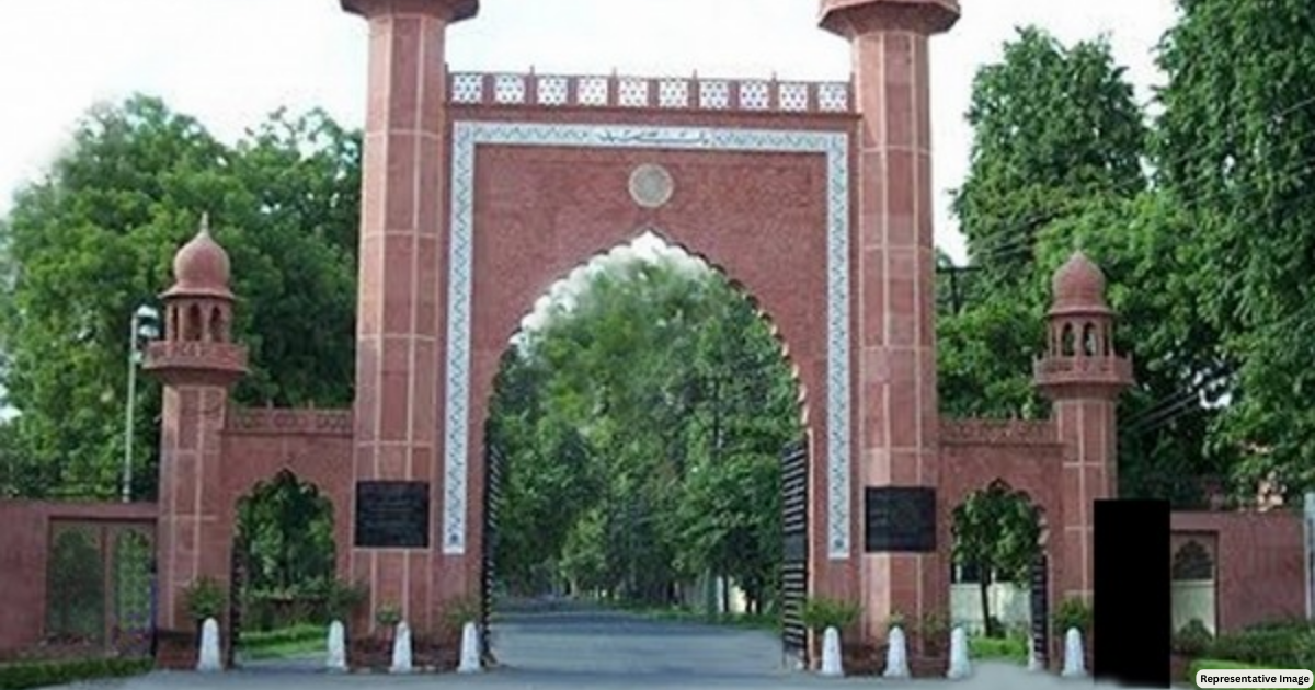 Drama at Aligarh Muslim University after fight between two groups